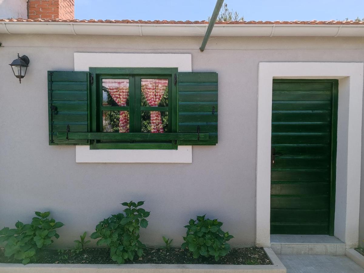 Apartman Brigita Apartment Biograd Na Moru Exterior photo